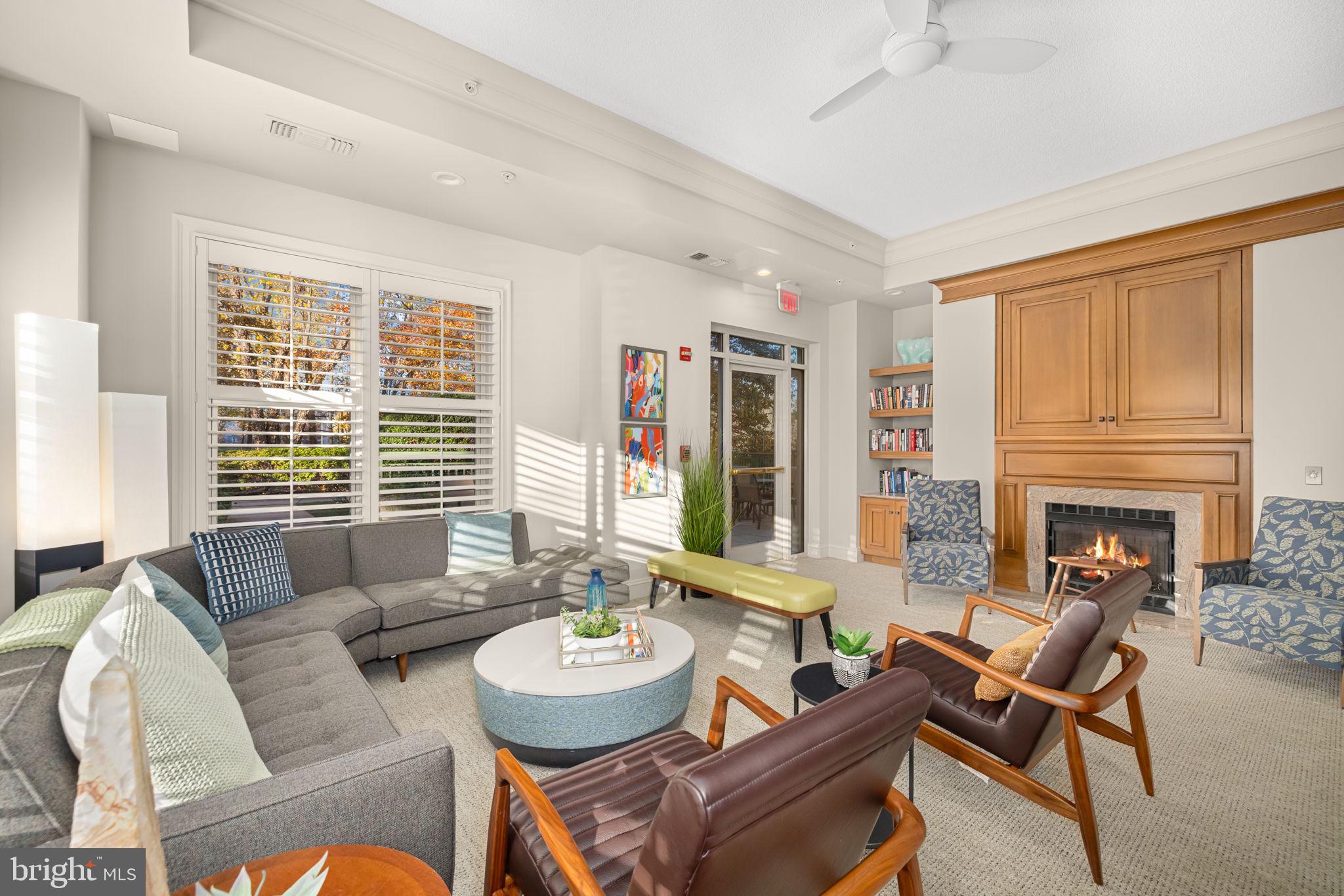 11776 STRATFORD HOUSE PLACE 907