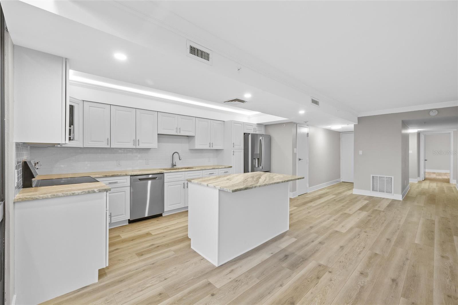3301 BAYSHORE BLVD #503