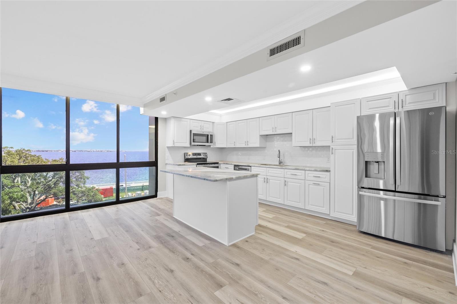 3301 BAYSHORE BLVD #503