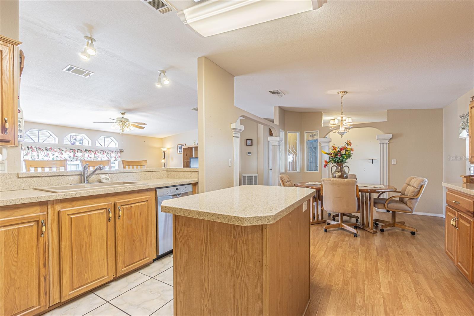 37532 NEW HORIZONS BLVD