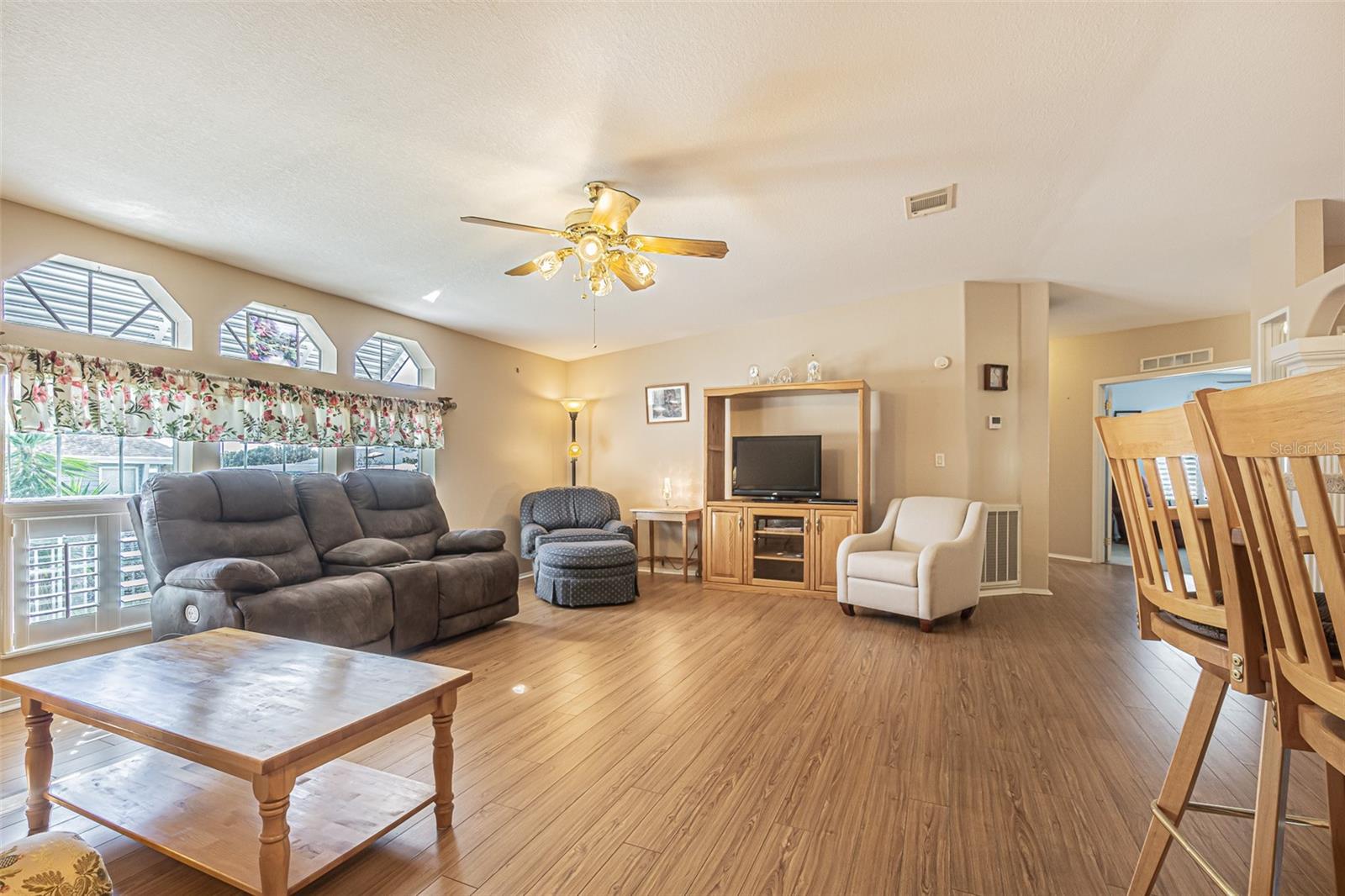 37532 NEW HORIZONS BLVD