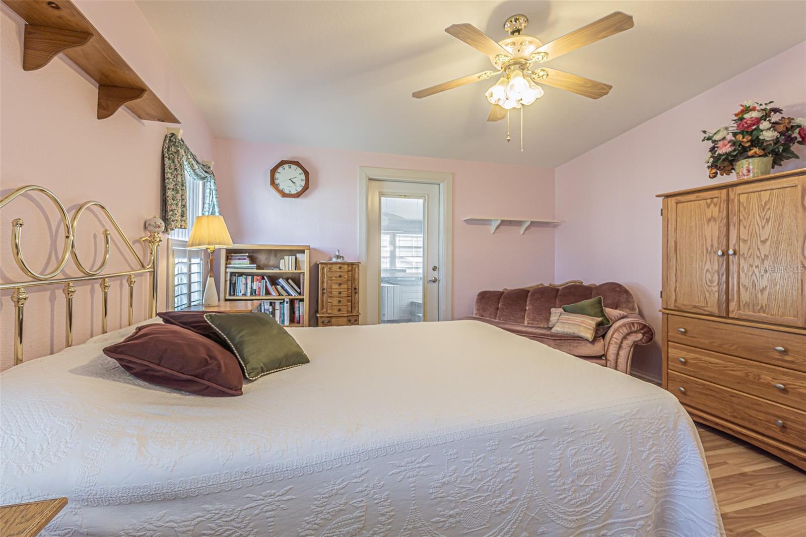 37532 NEW HORIZONS BLVD