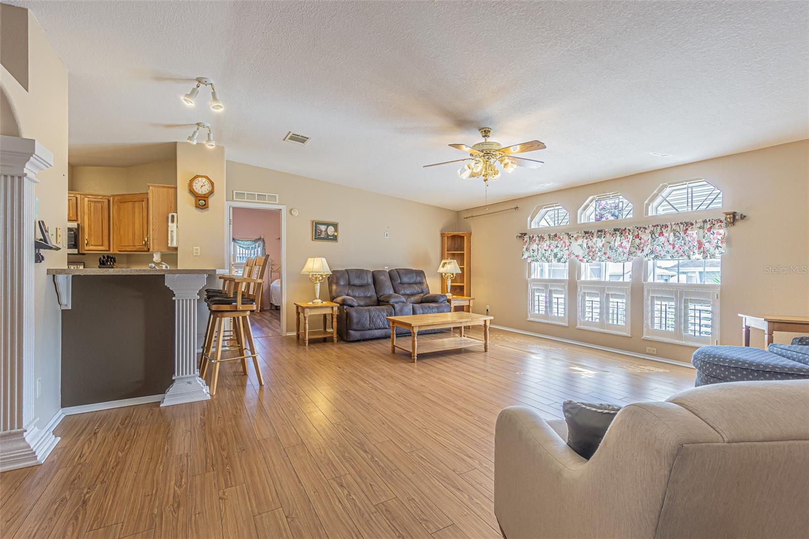 37532 NEW HORIZONS BLVD