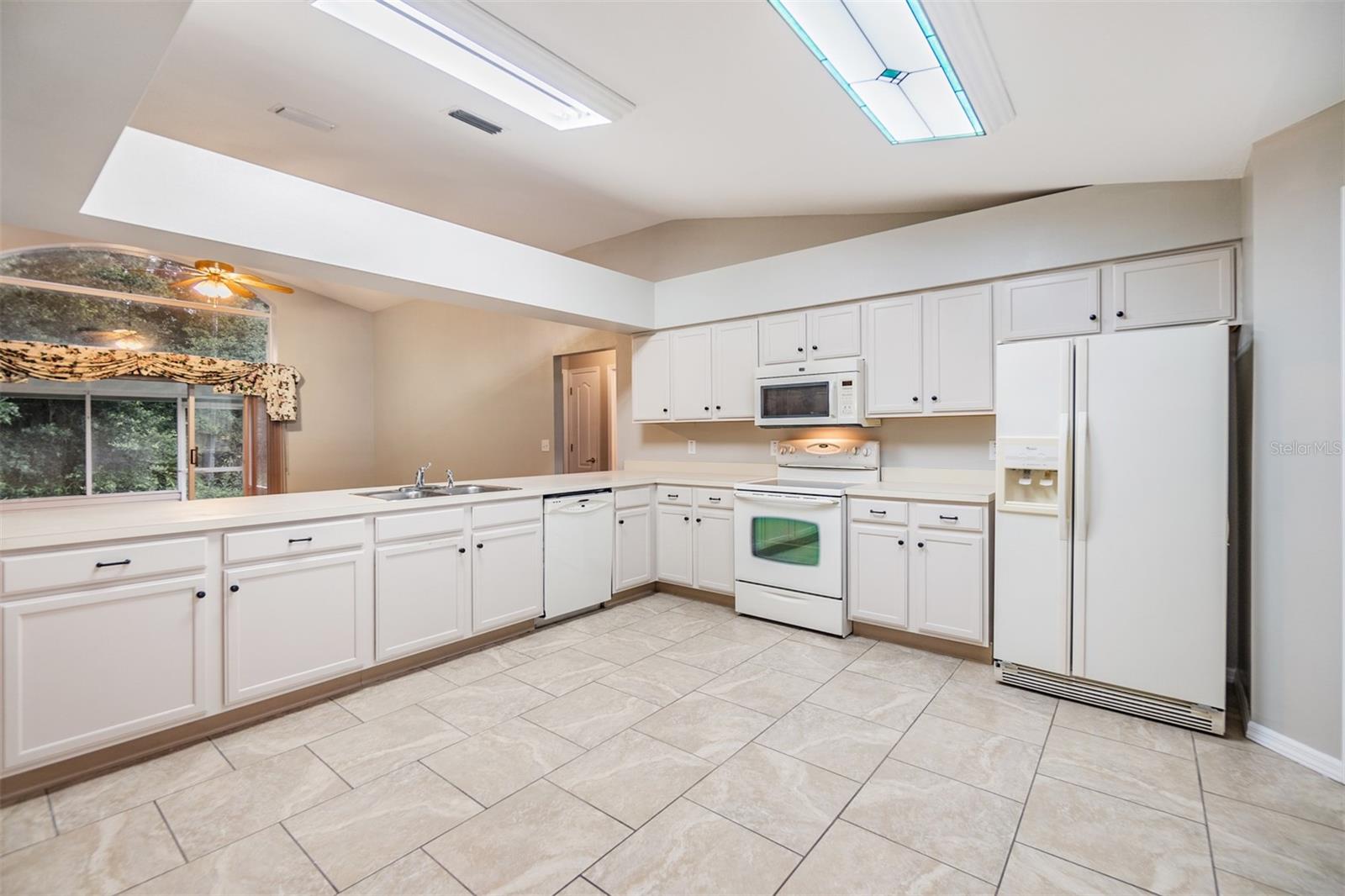 6928 STEPHENS PATH