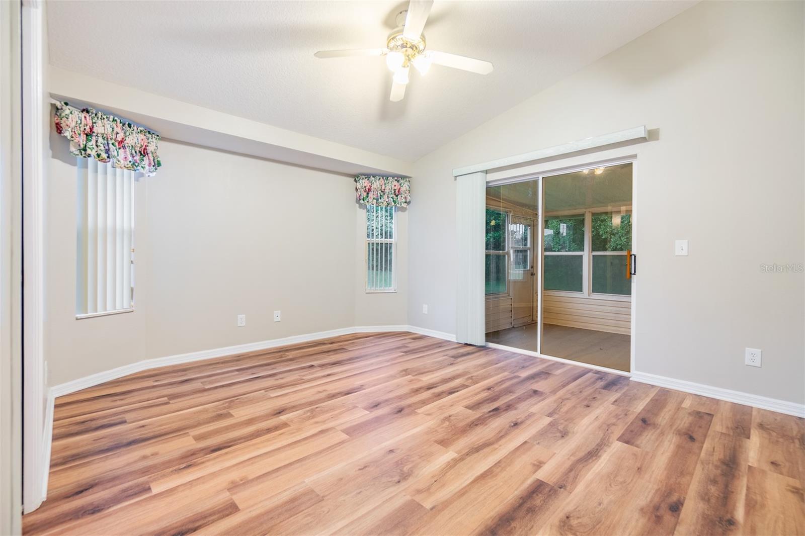 6928 STEPHENS PATH