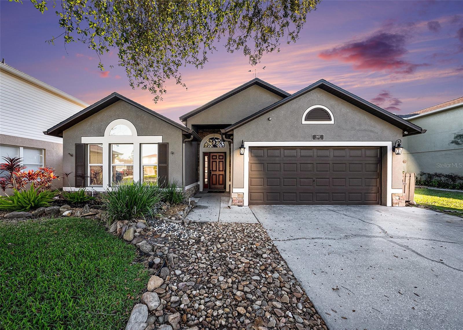 5407 TREIG LN