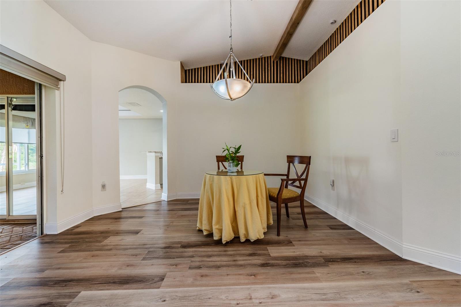 10520 COLLAR DR