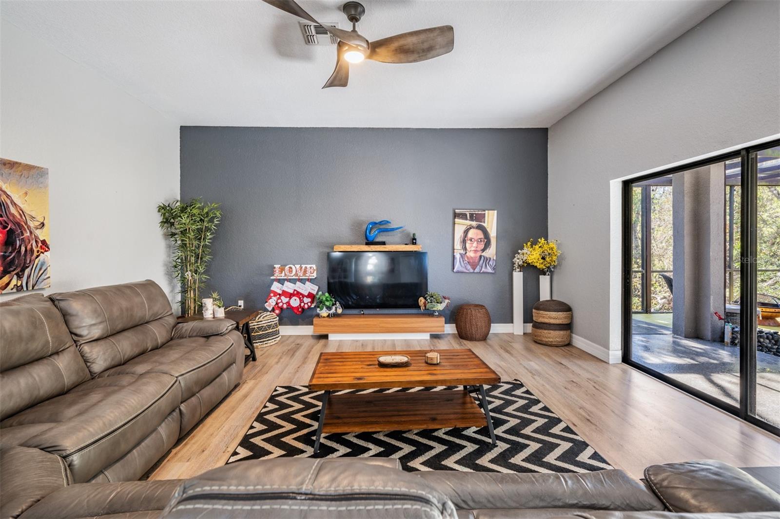 12306 WOODLANDS CIR
