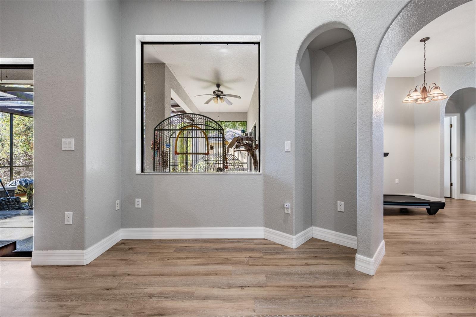 12306 WOODLANDS CIR