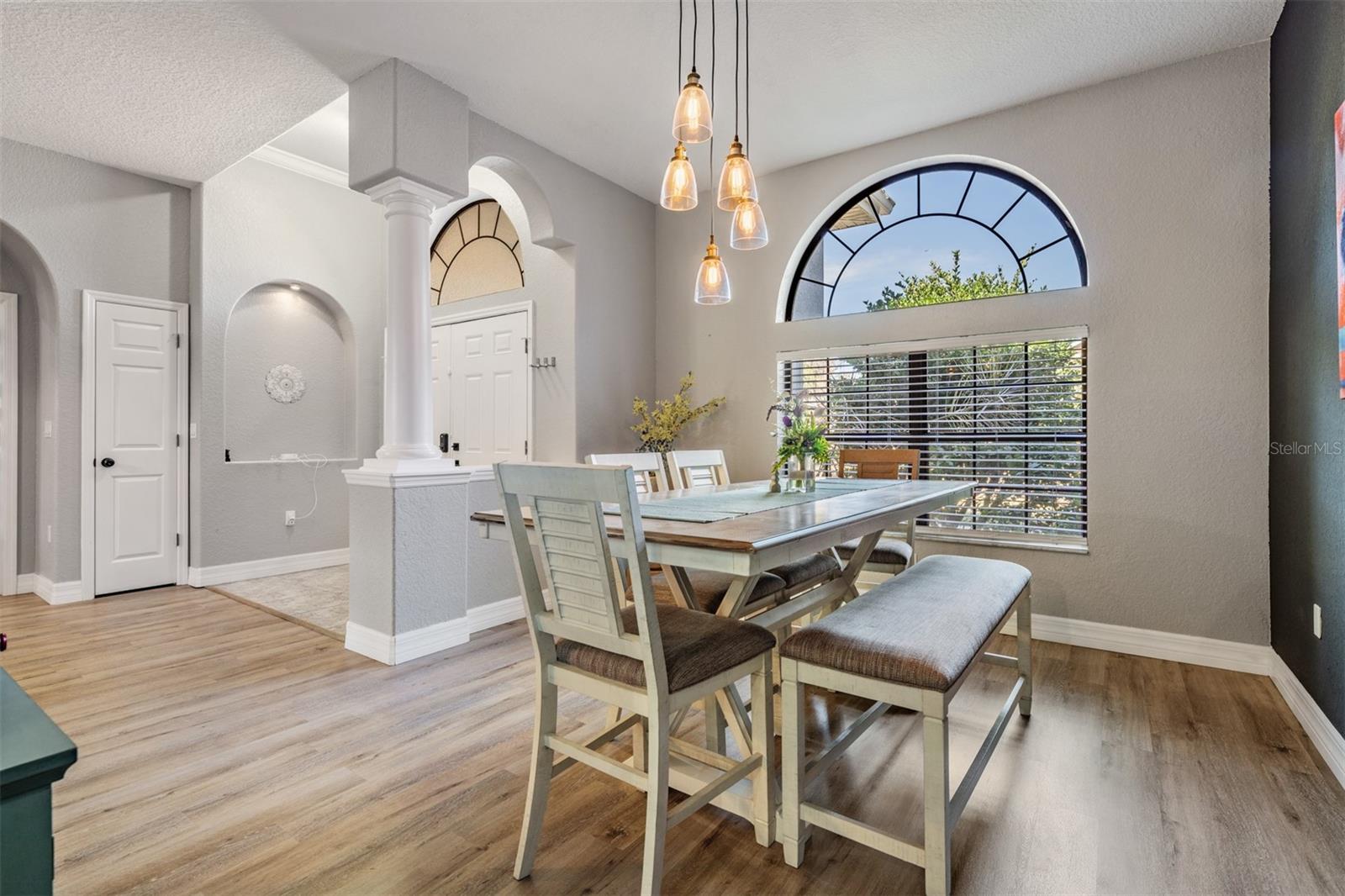 12306 WOODLANDS CIR