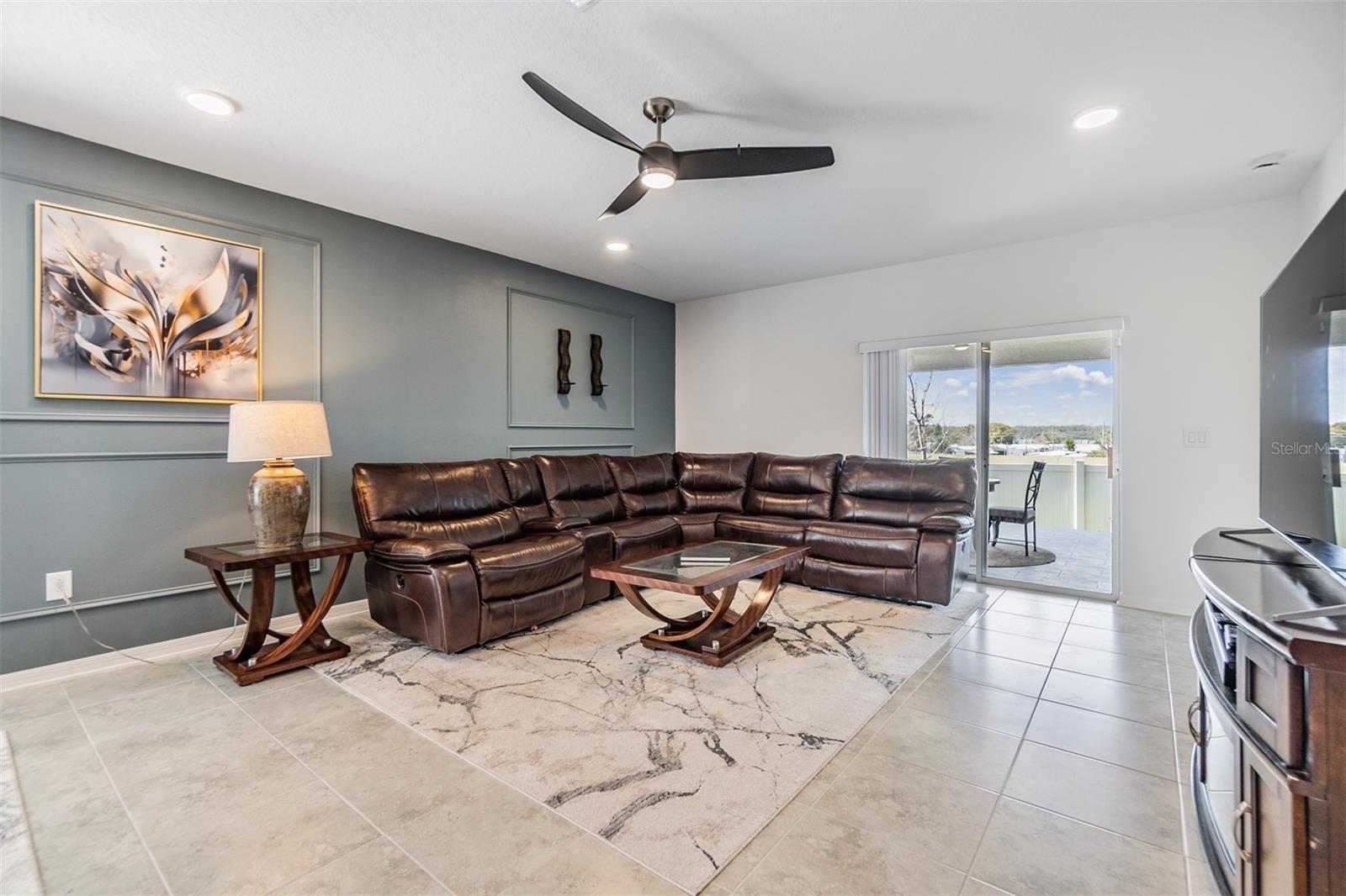 12285 HILLTOP FARMS DR