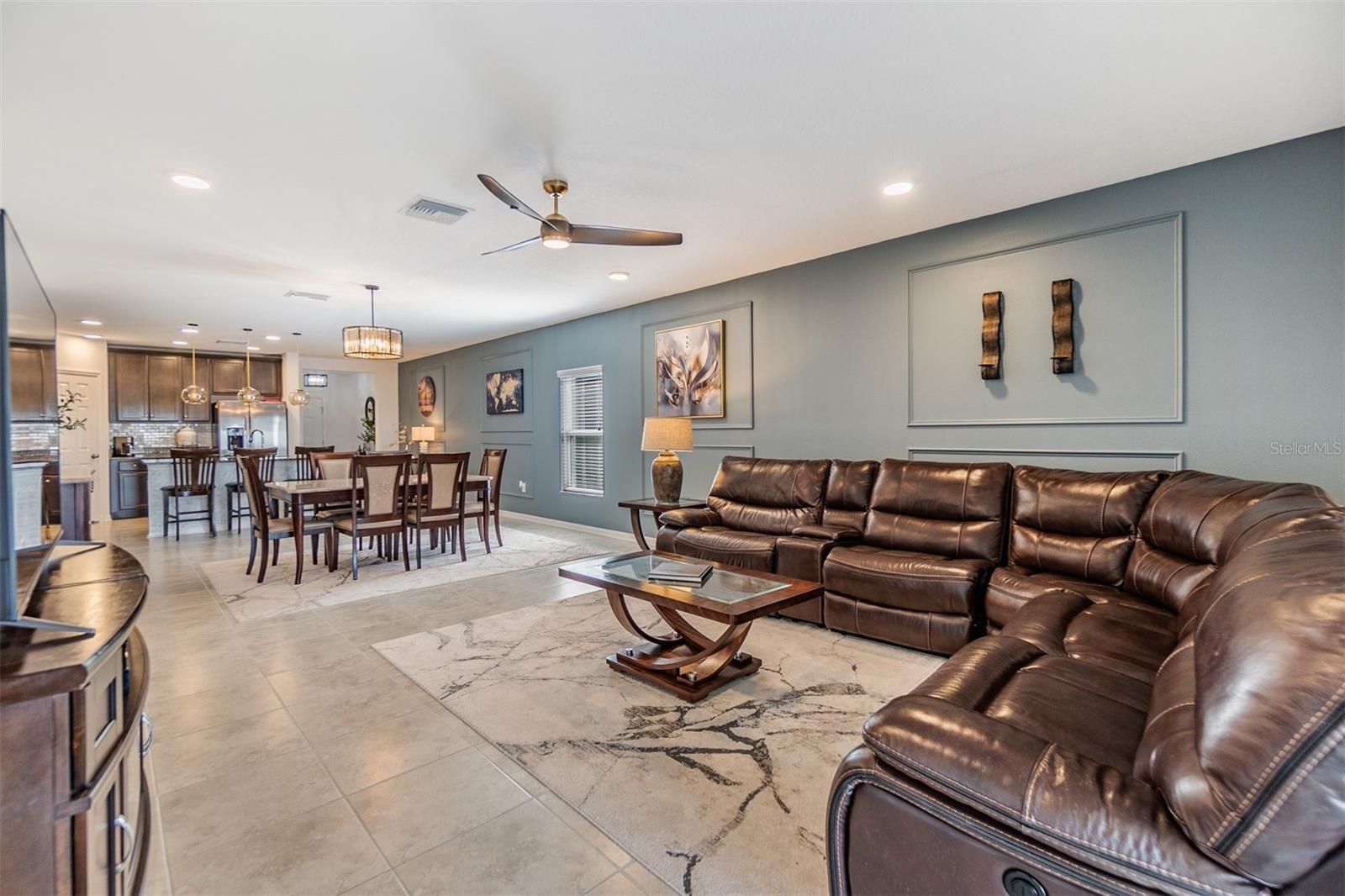 12285 HILLTOP FARMS DR