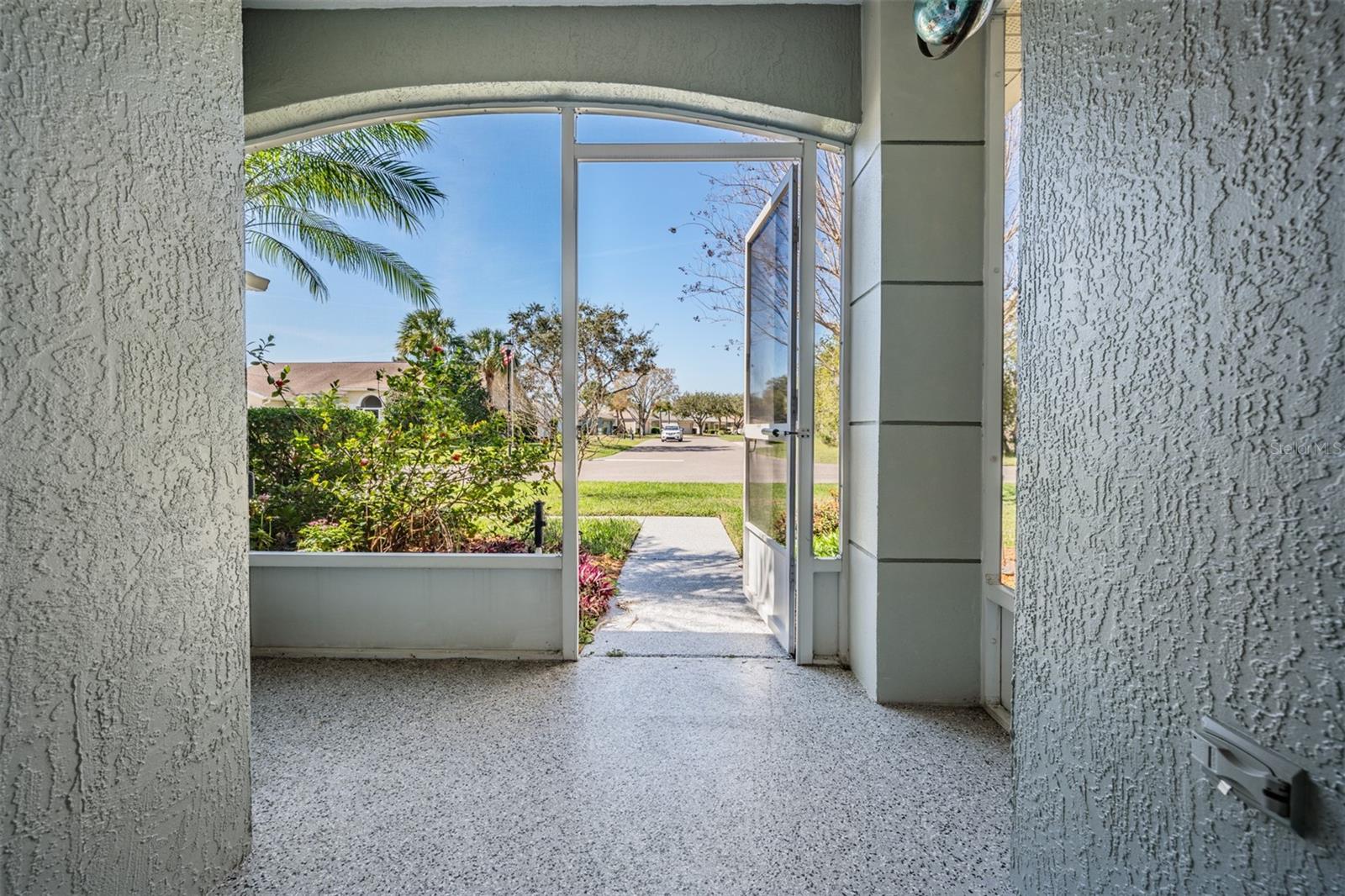 10237 COLLAR DR