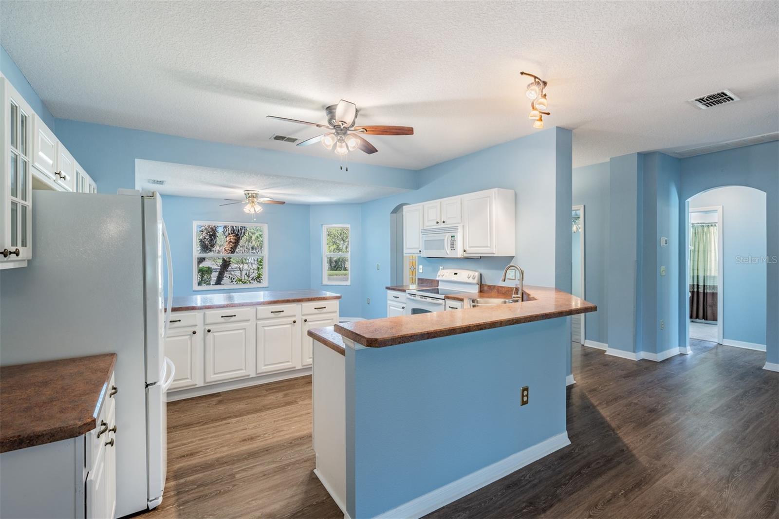 10237 COLLAR DR