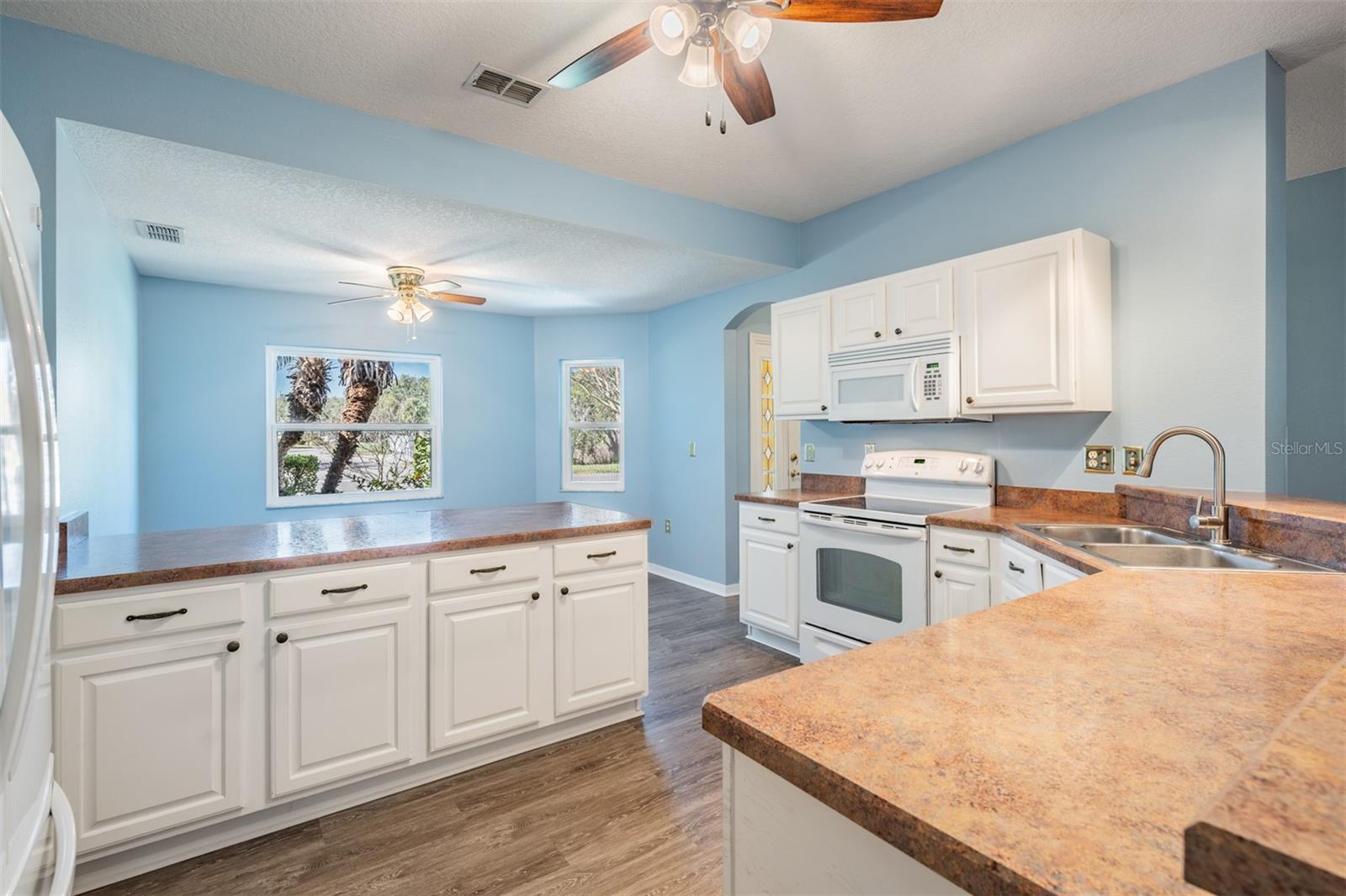 10237 COLLAR DR