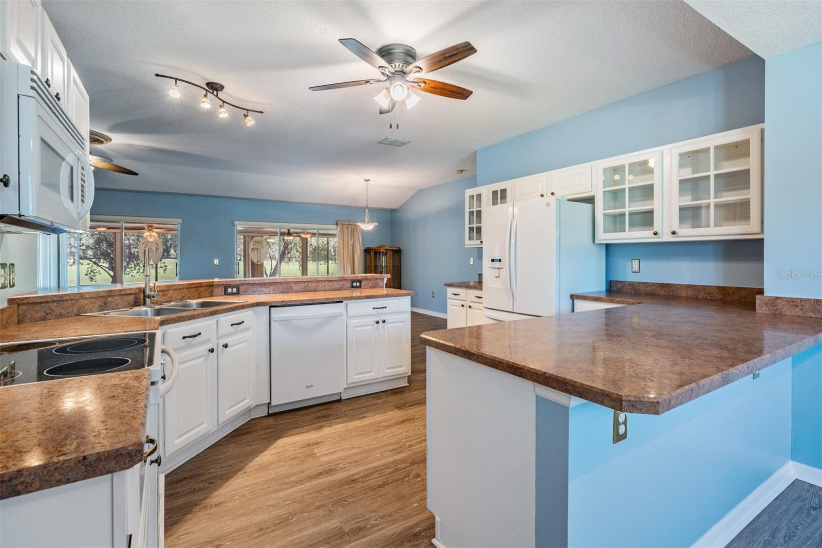 10237 COLLAR DR