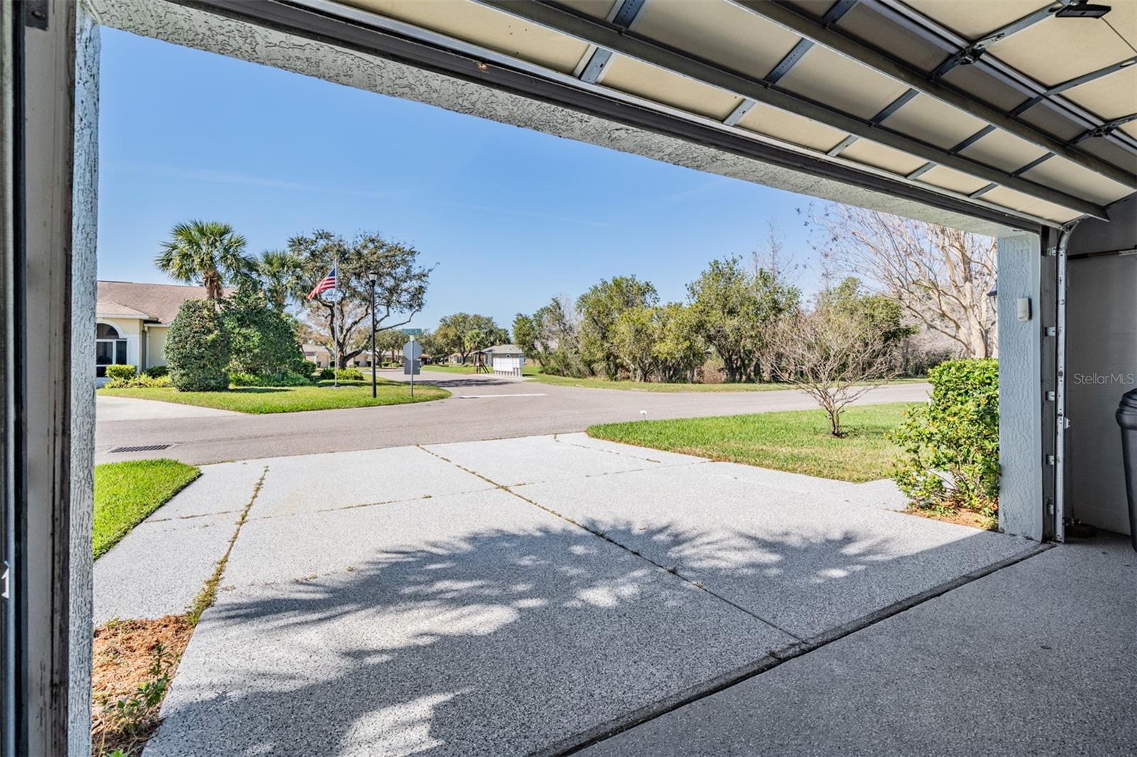 10237 COLLAR DR