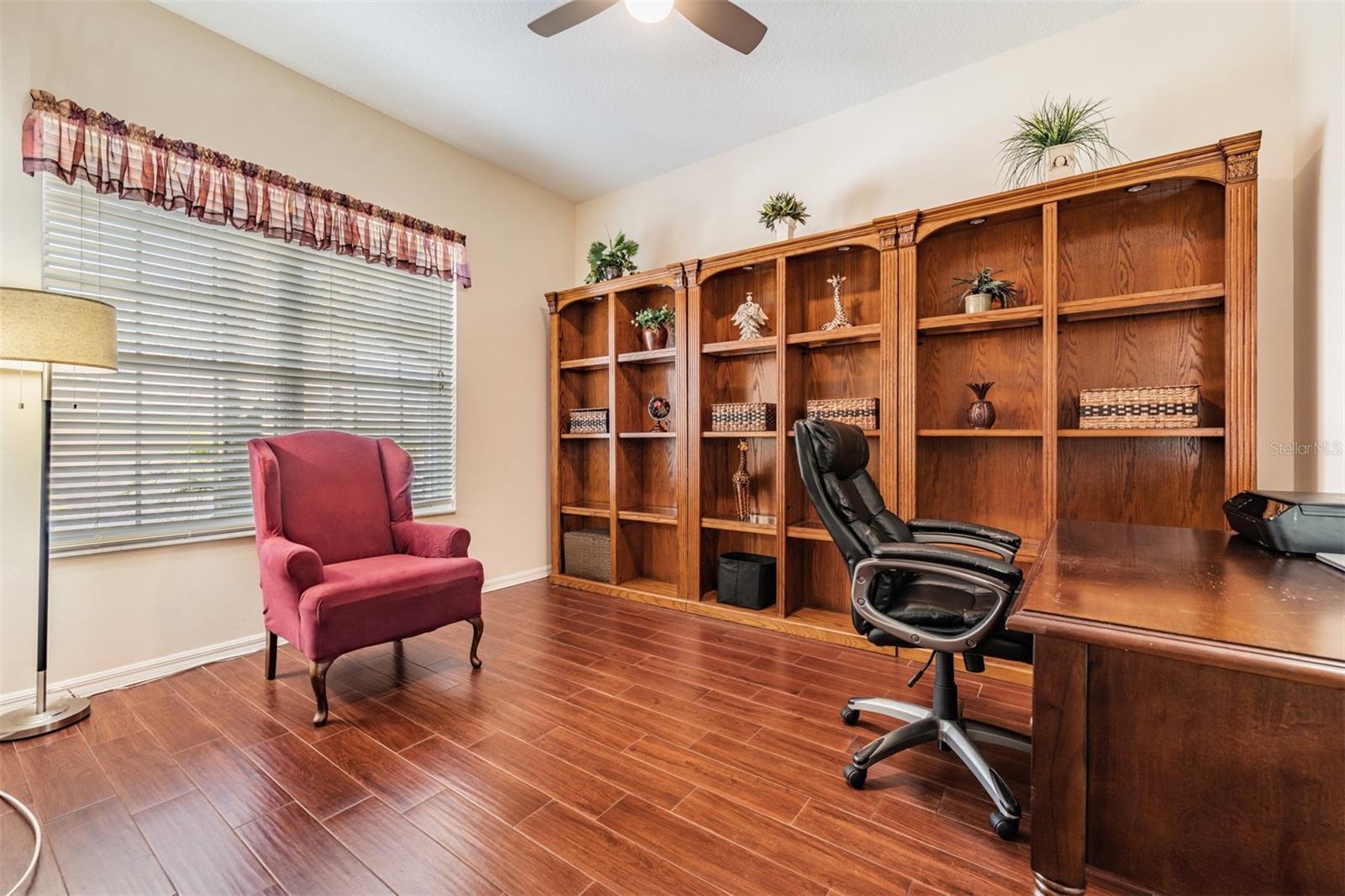 10216 MOSHIE LN