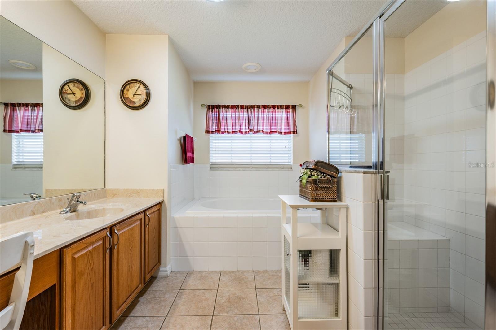 10216 MOSHIE LN