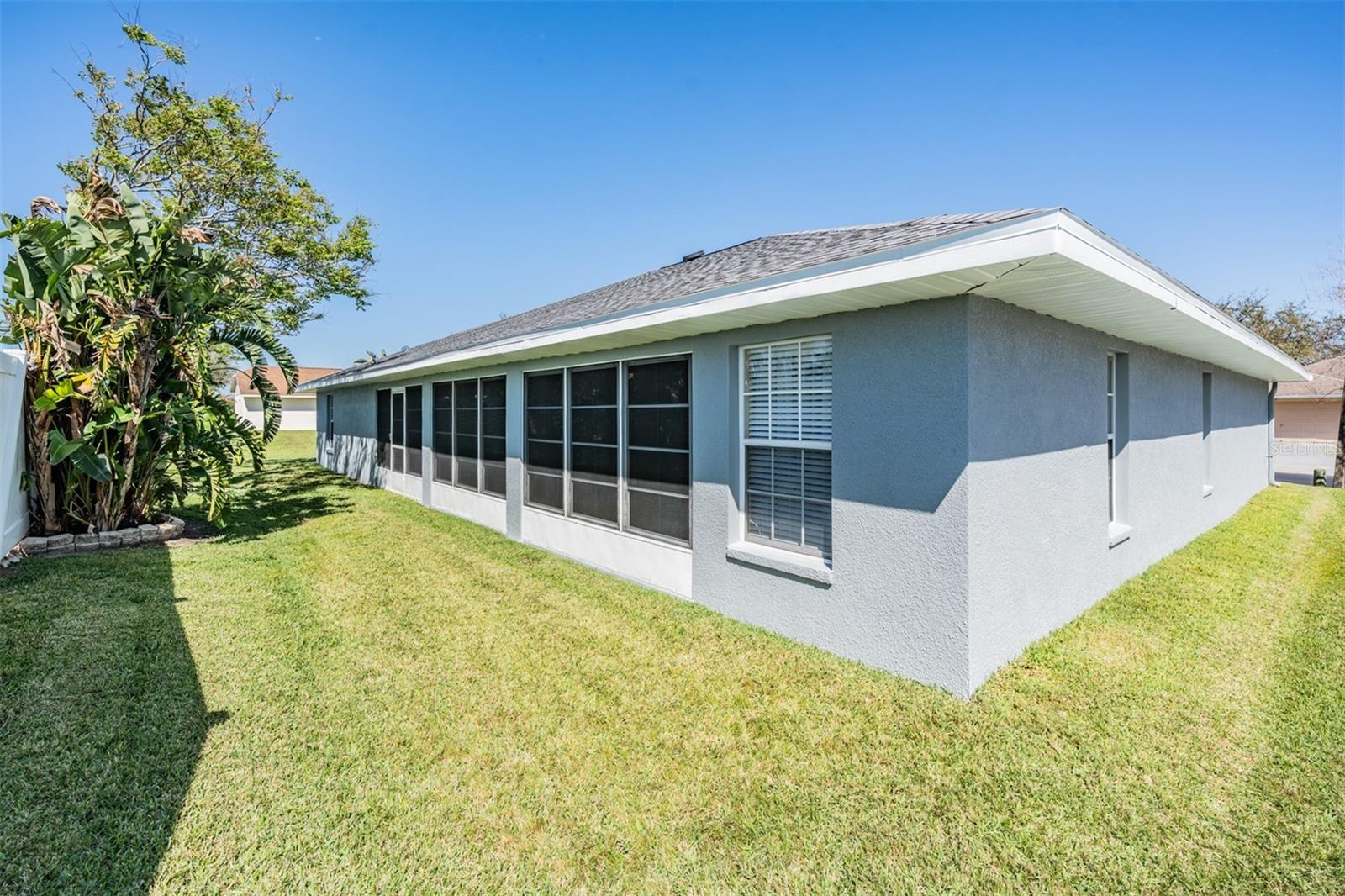 10216 MOSHIE LN