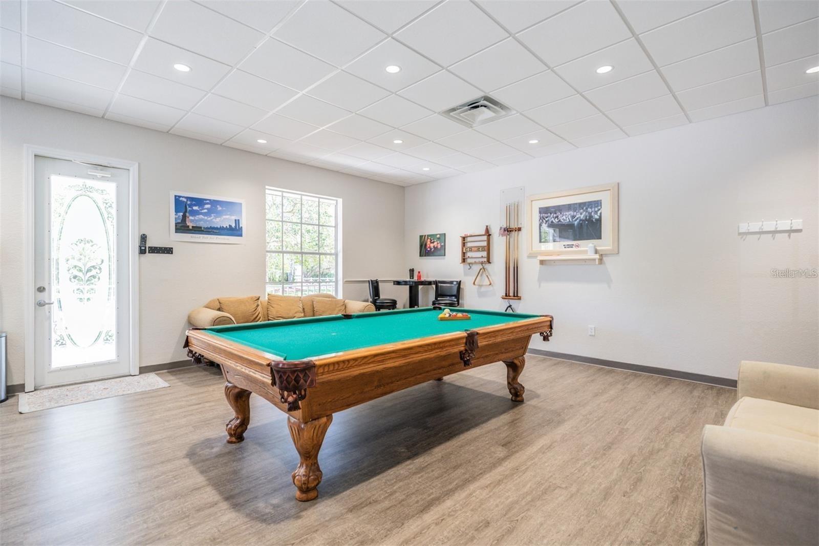 10216 MOSHIE LN
