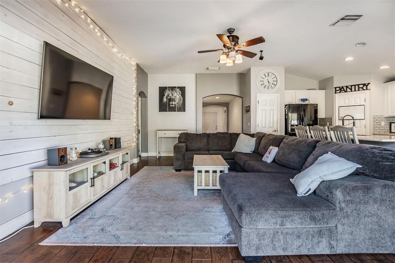 6044 SWEET WILLIAM TER