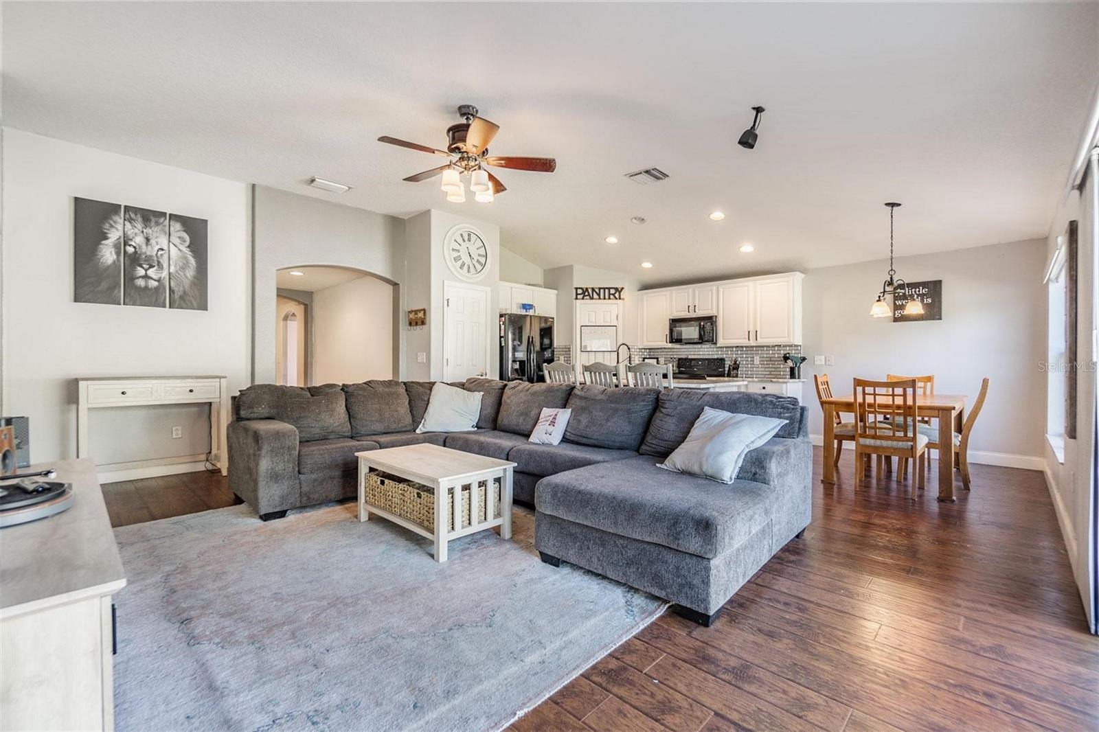 6044 SWEET WILLIAM TER