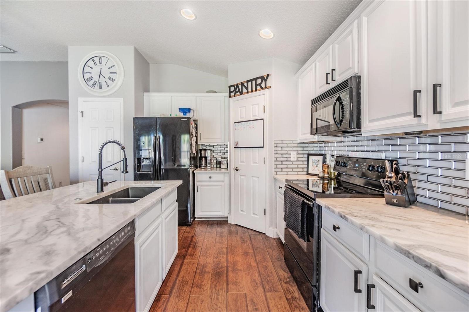 6044 SWEET WILLIAM TER