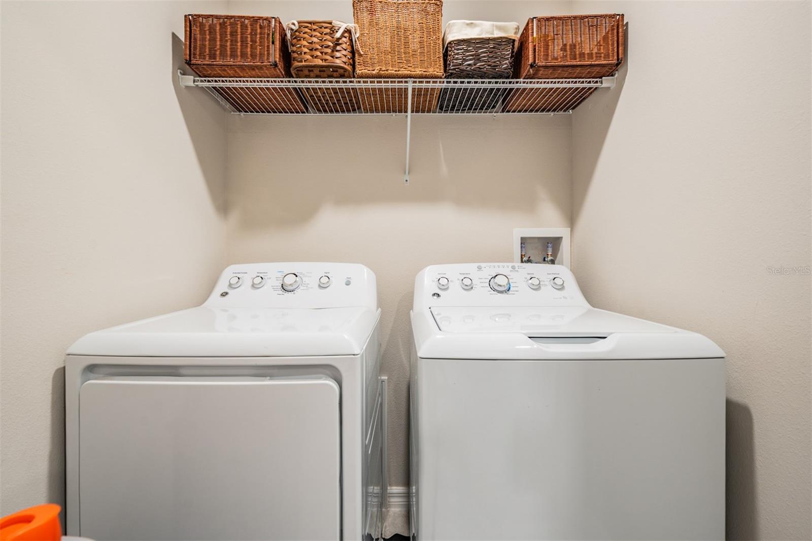 4550 GLOBE THISTLE DR