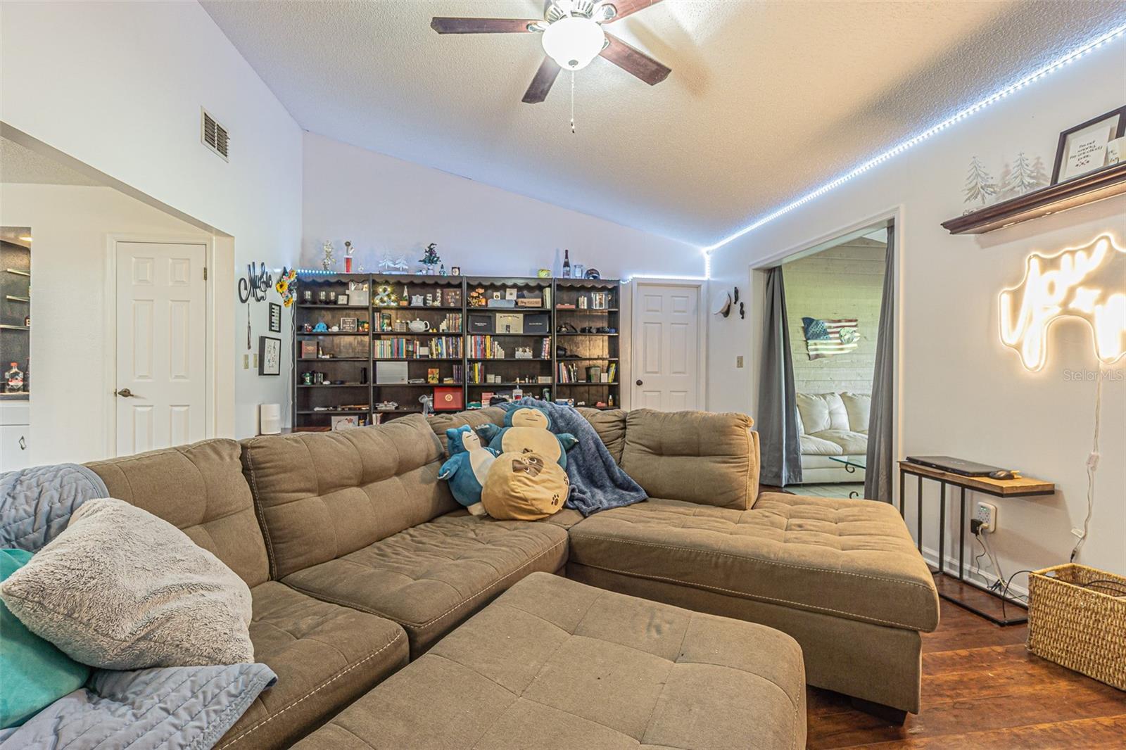 35058 WHISPERING OAKS BLVD