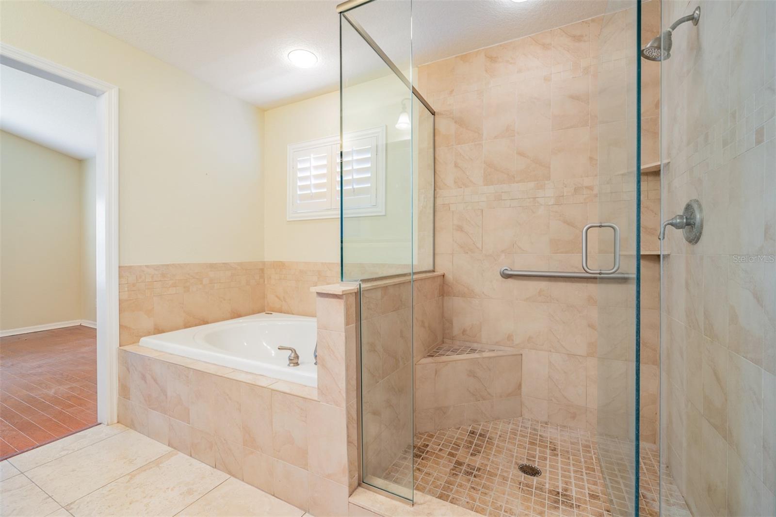 5503 TERRAIN DE GOLF DR