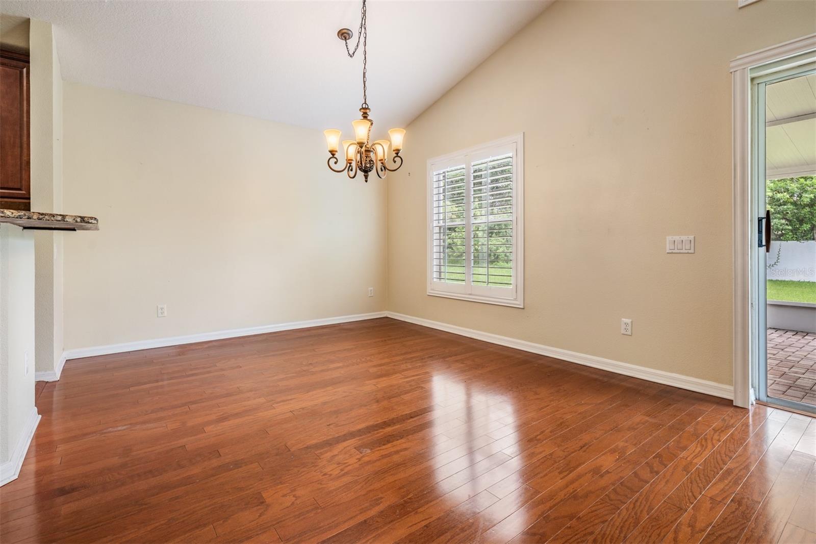 5503 TERRAIN DE GOLF DR