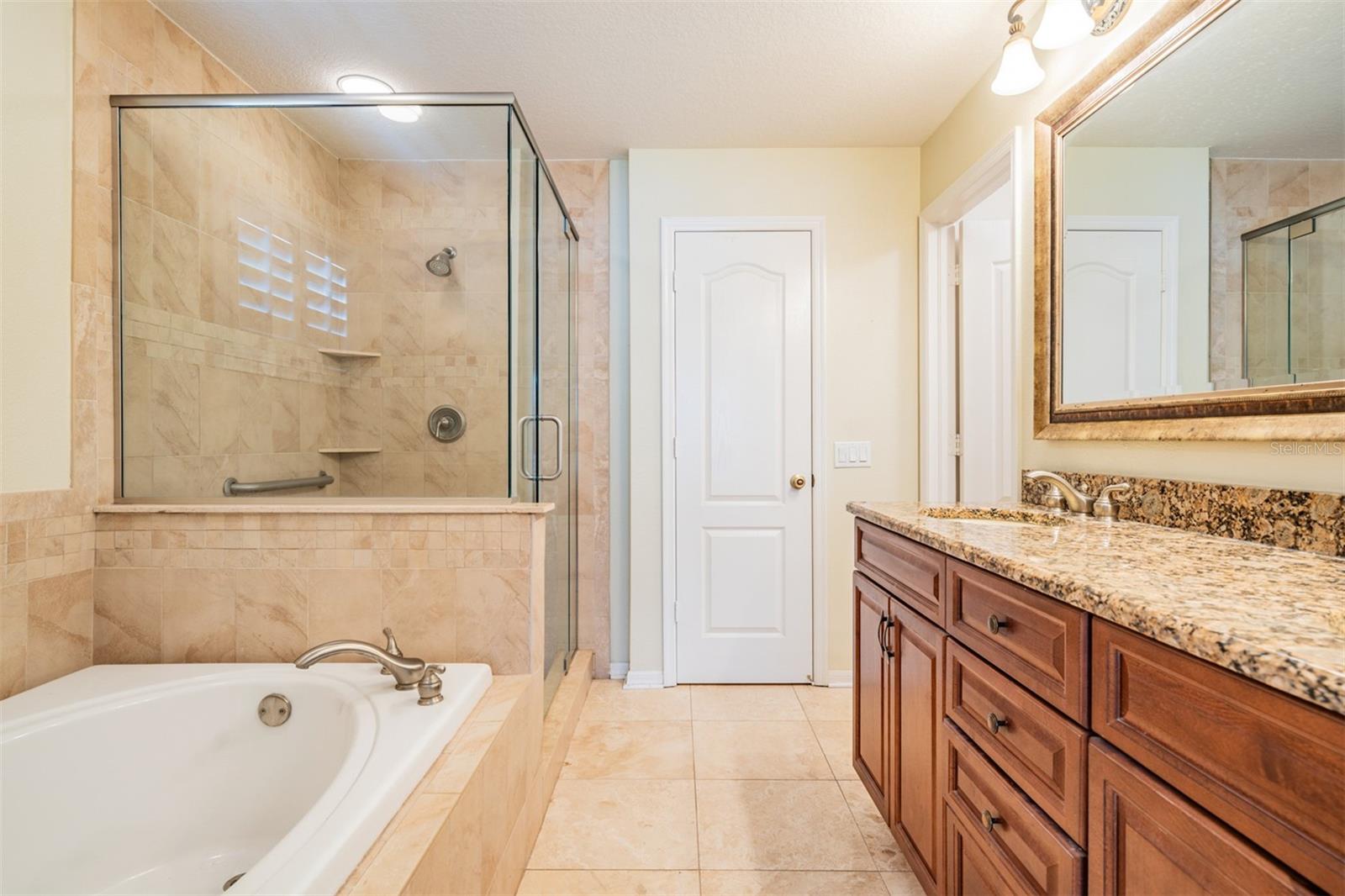 5503 TERRAIN DE GOLF DR