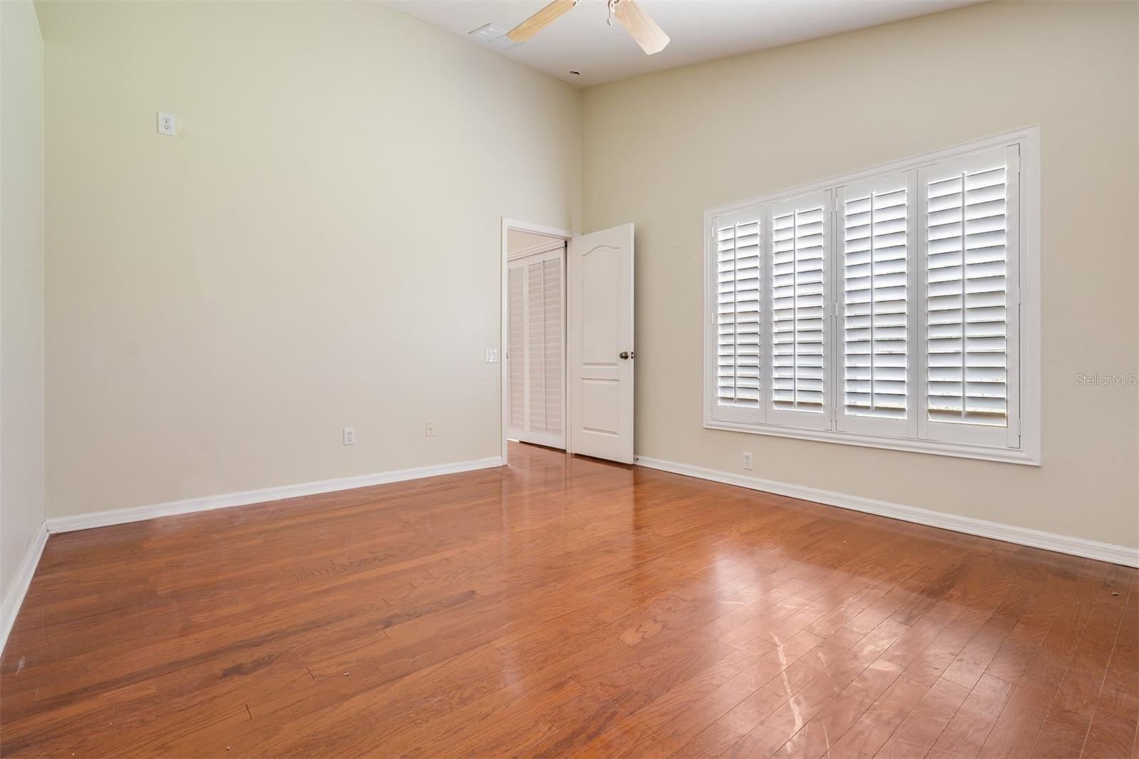 5503 TERRAIN DE GOLF DR