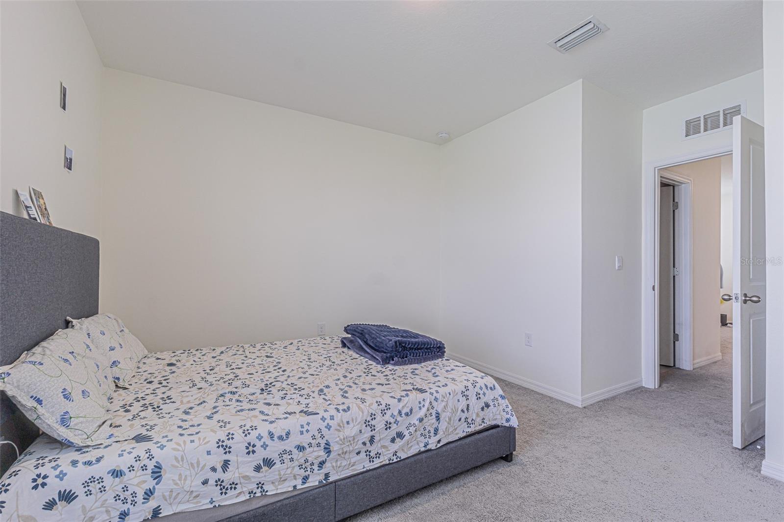 10612 PENNY GALE LOOP