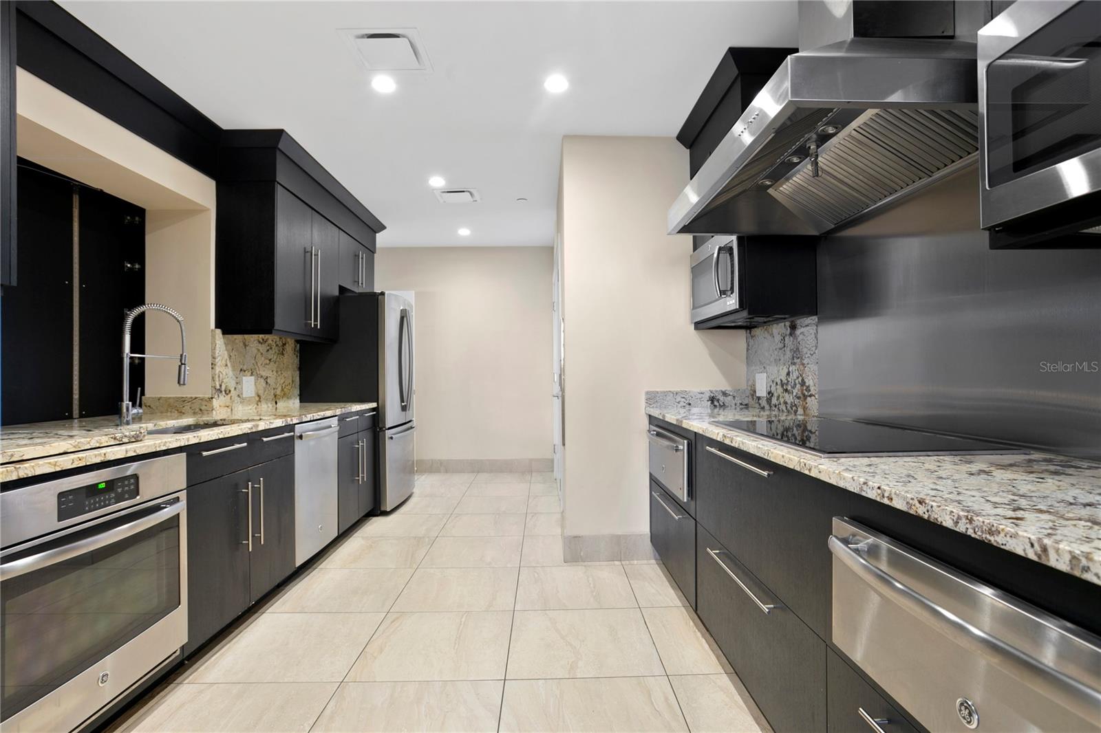 3301 BAYSHORE BLVD #2302E