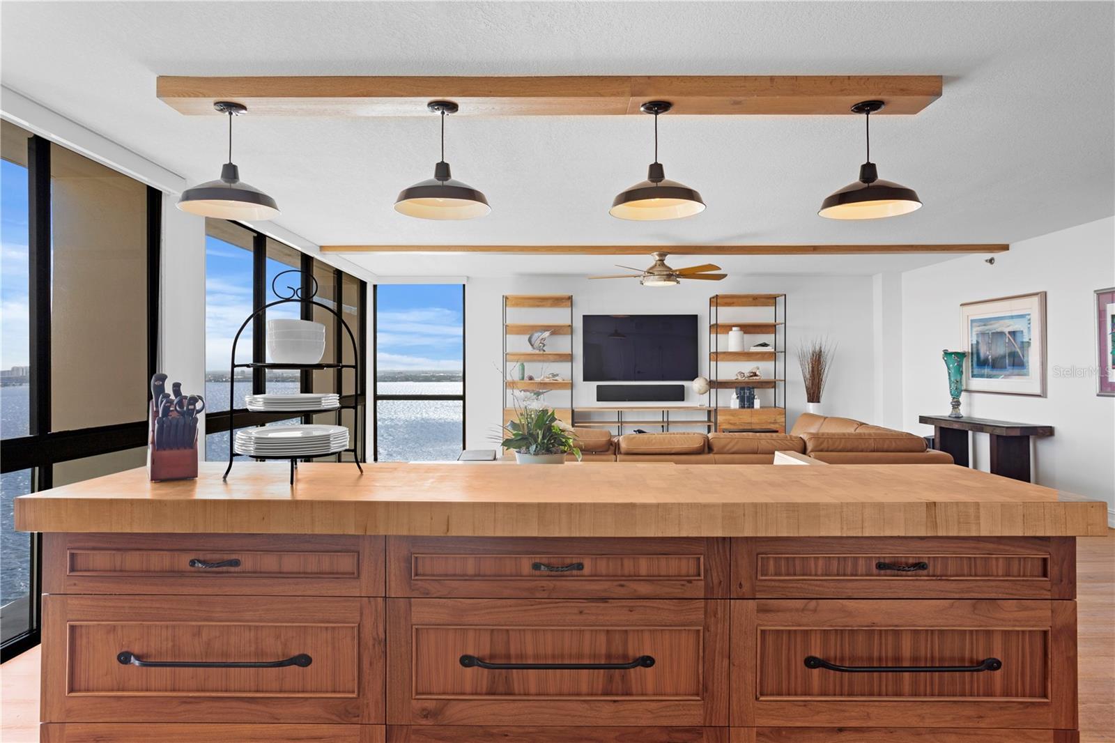 3301 BAYSHORE BLVD #2302E