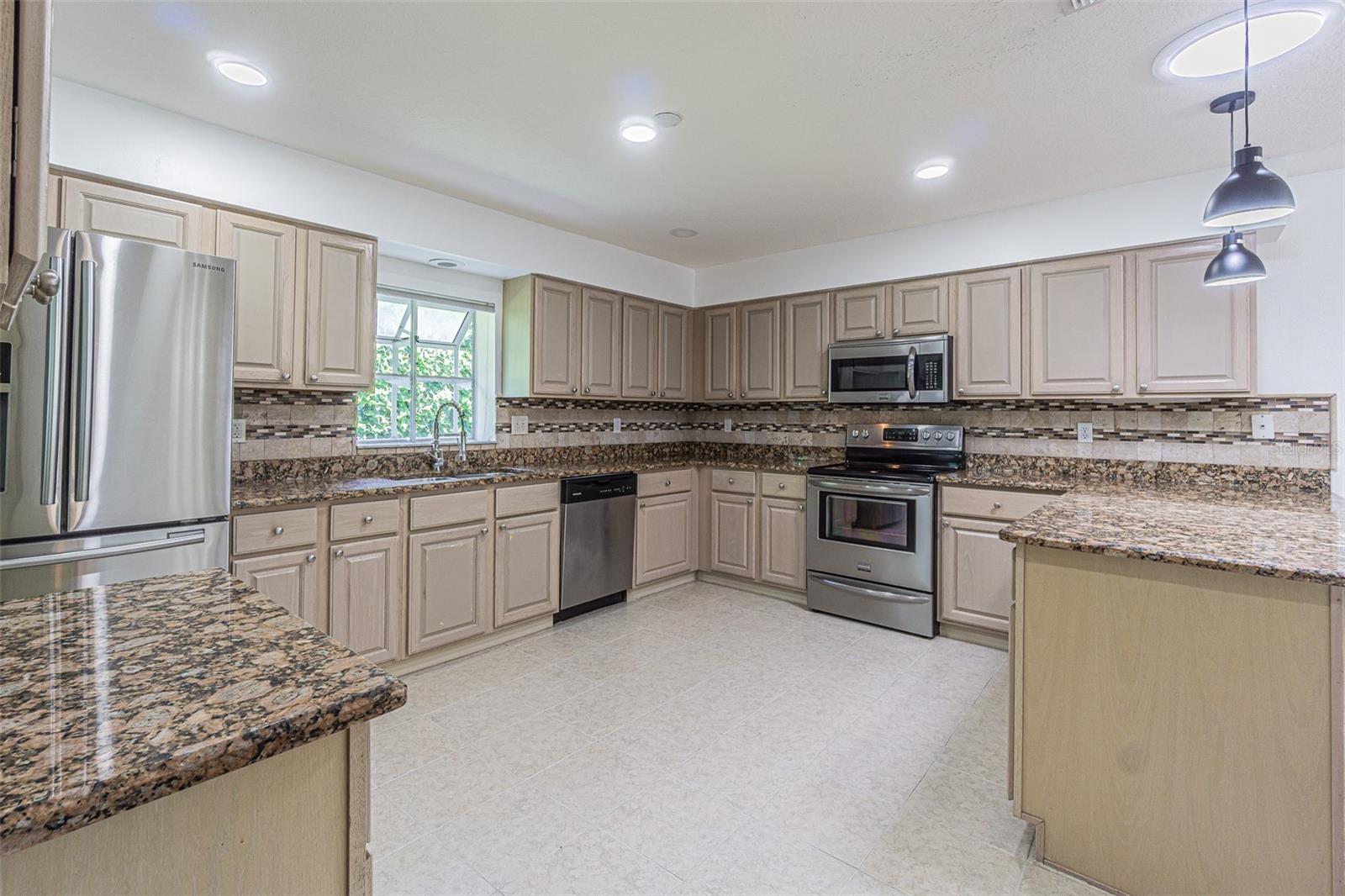 11027 DORMIE DR