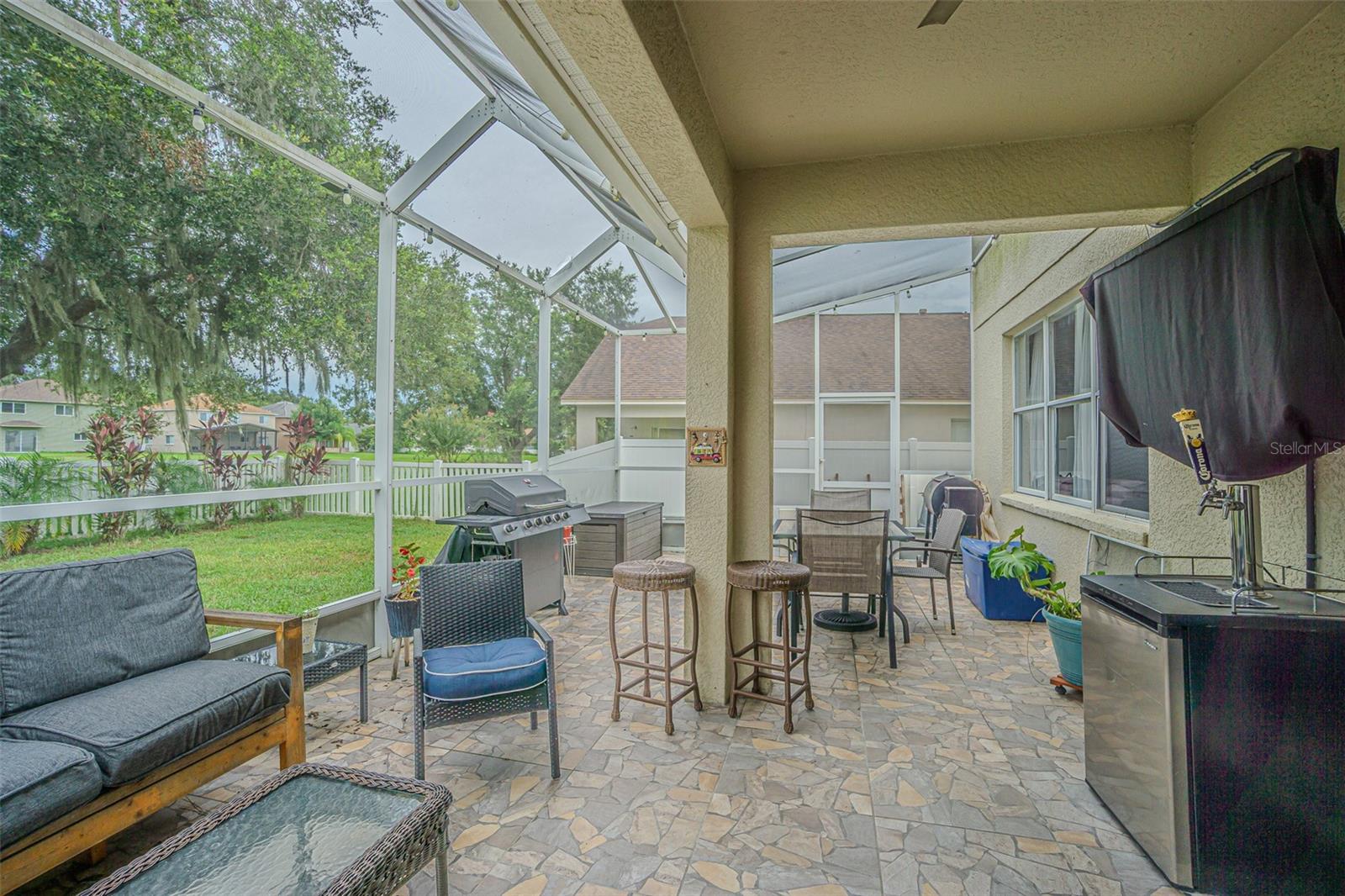 10427 LUCAYA DR