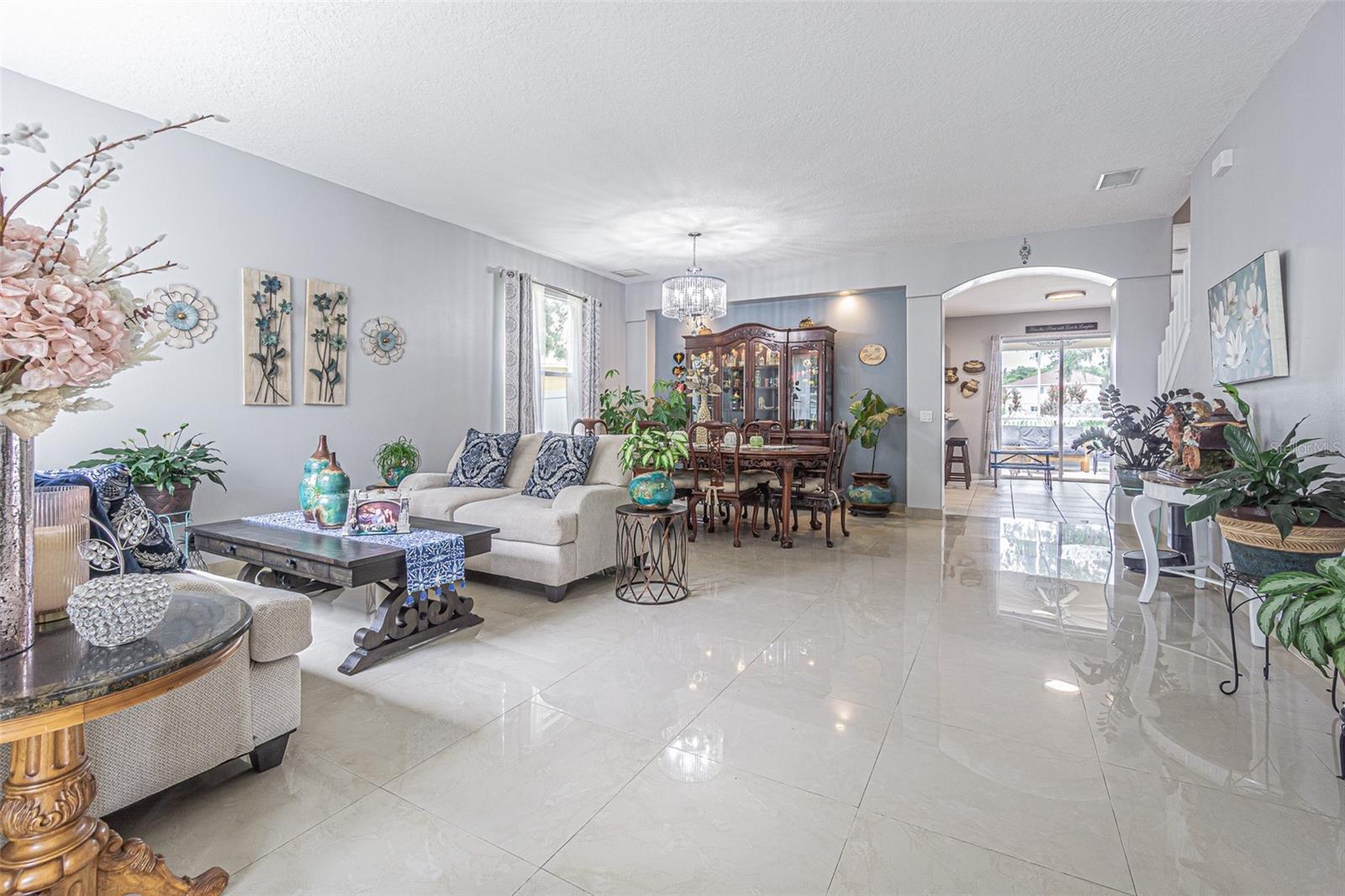 10427 LUCAYA DR