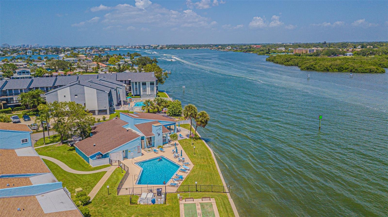 1 WINDRUSH BLVD #54