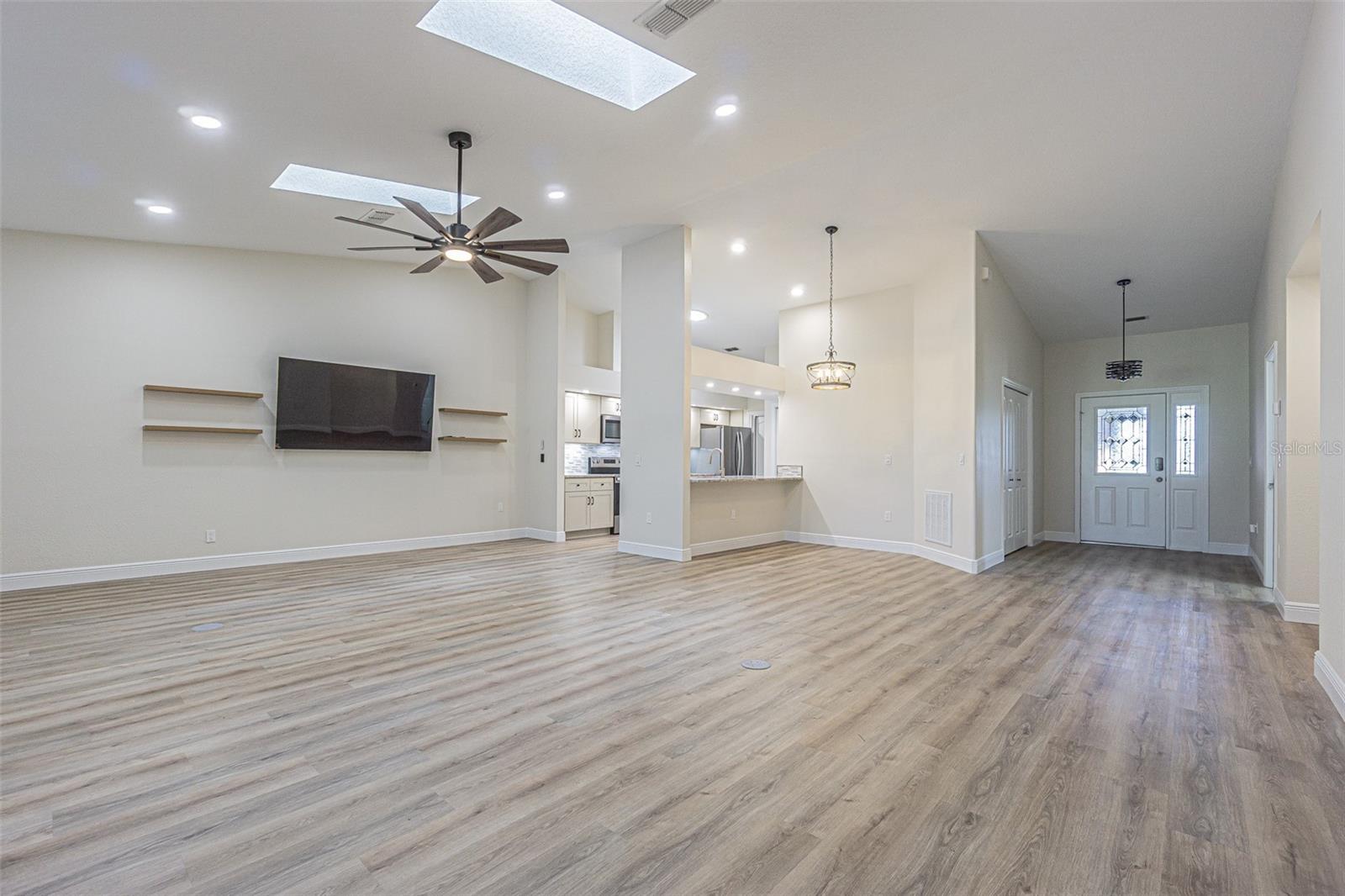 6533 BRENTWOOD DR