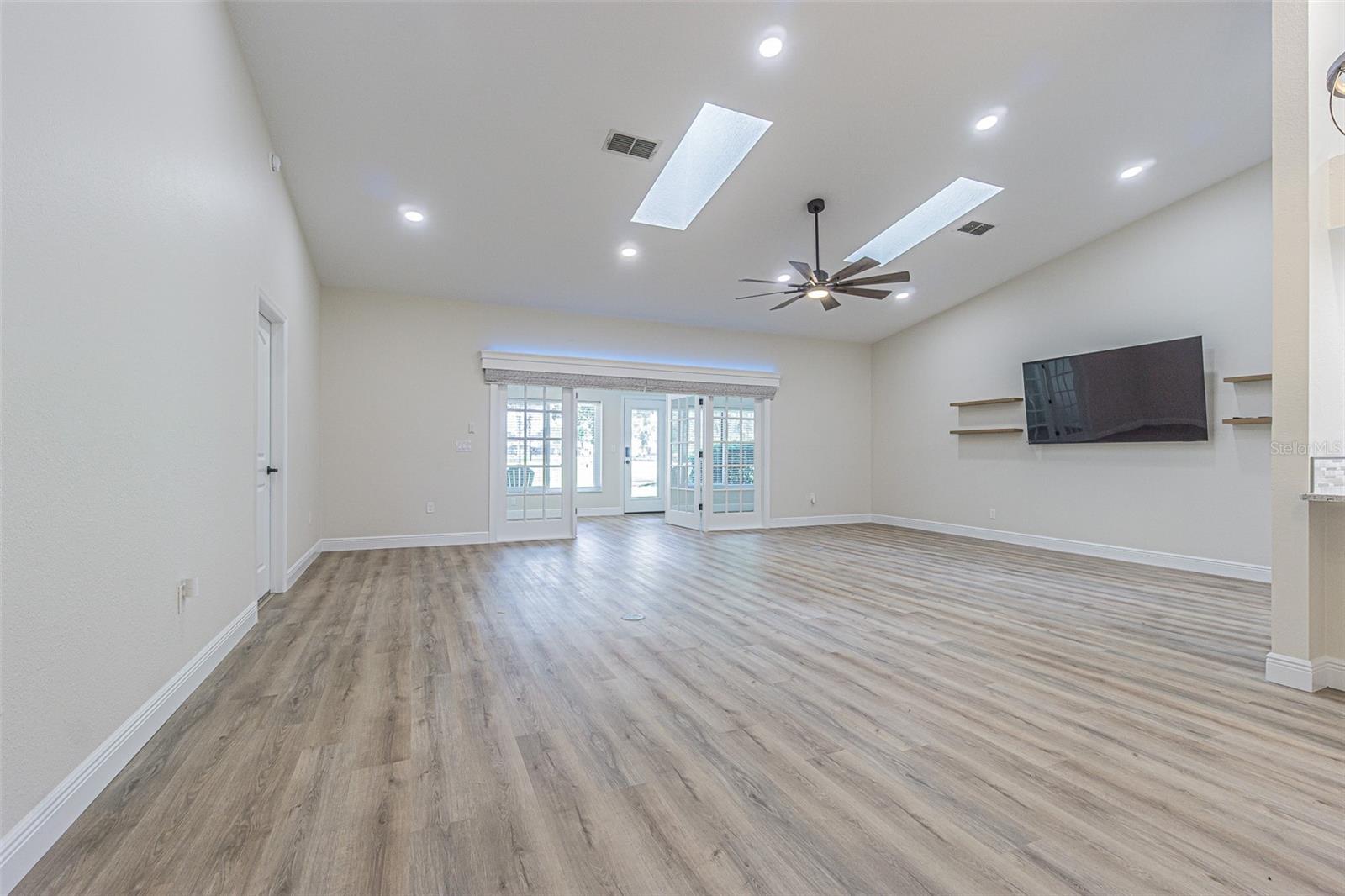6533 BRENTWOOD DR