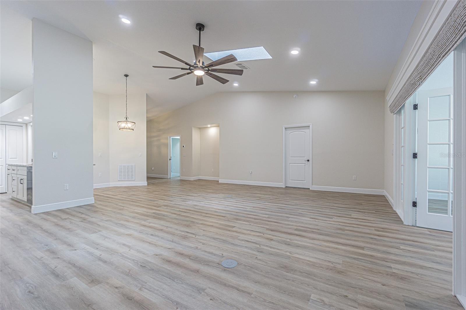 6533 BRENTWOOD DR