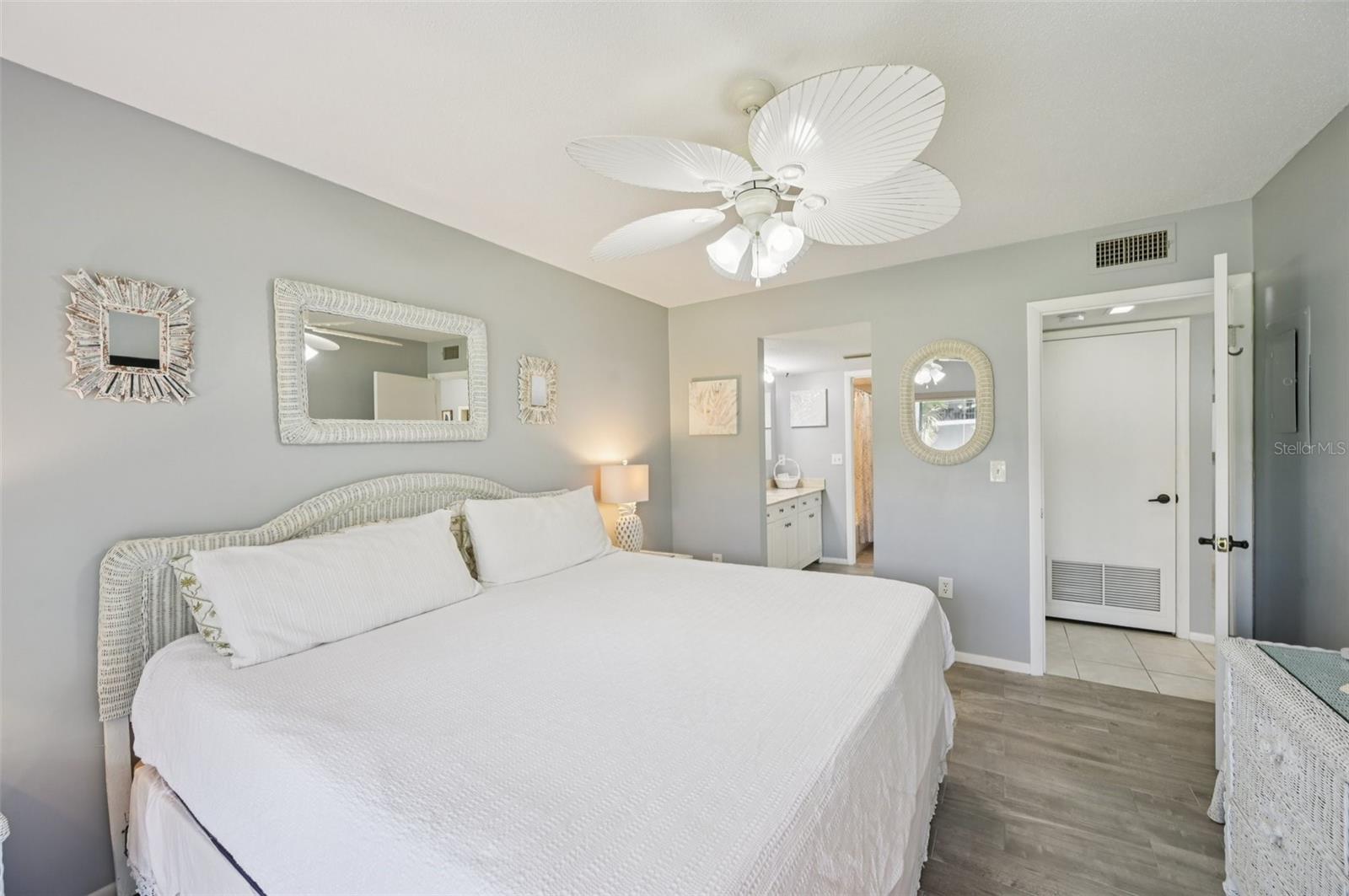 1730 MANASOTA BEACH RD #115