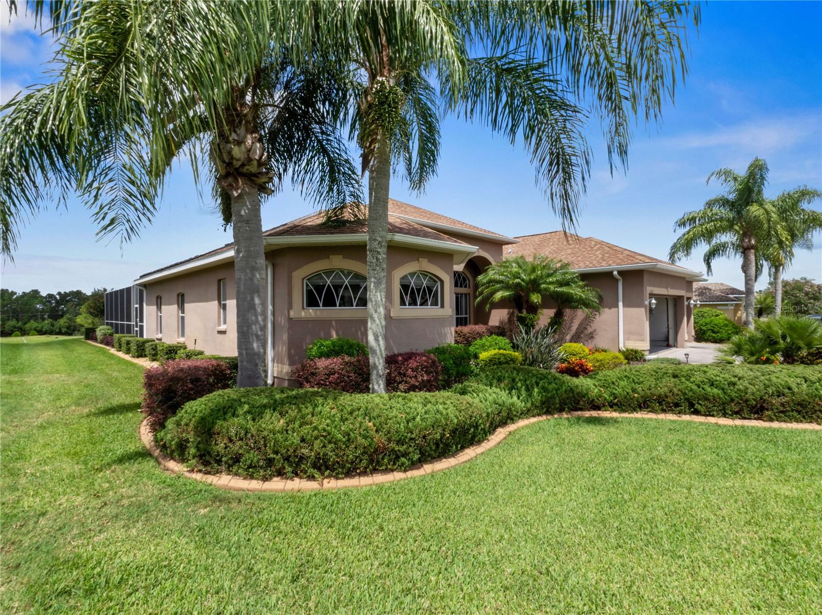 13217 THOROUGHBRED DR
