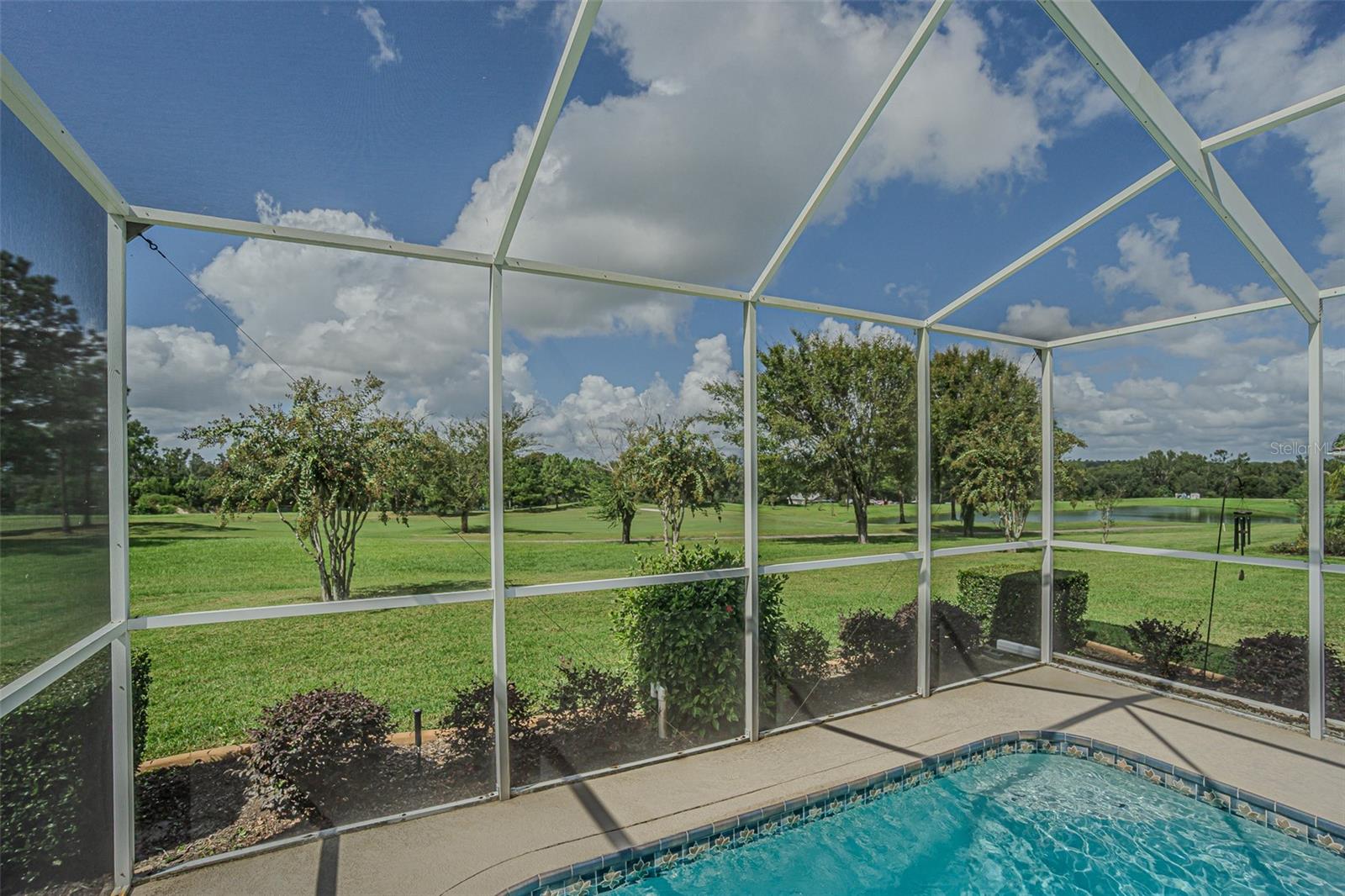 13217 THOROUGHBRED DR