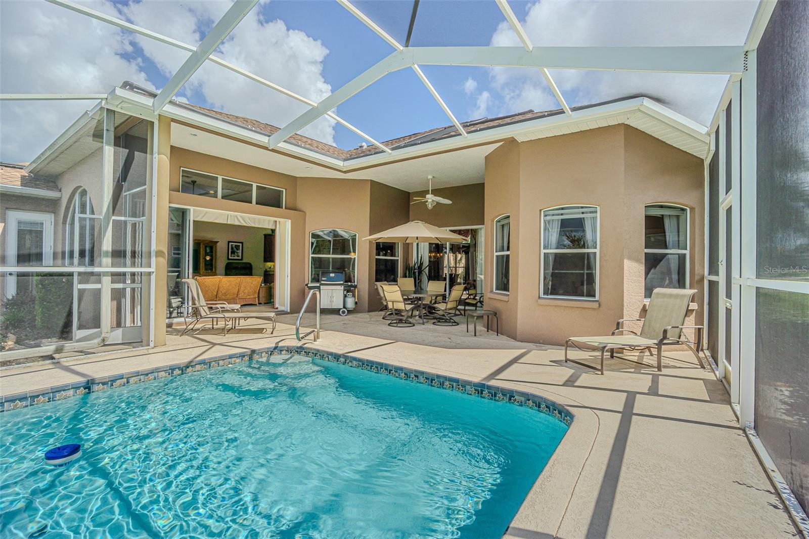 13217 THOROUGHBRED DR