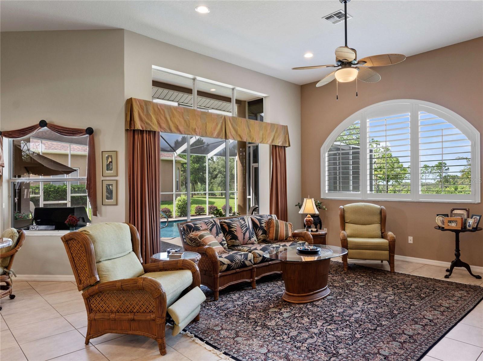 13217 THOROUGHBRED DR