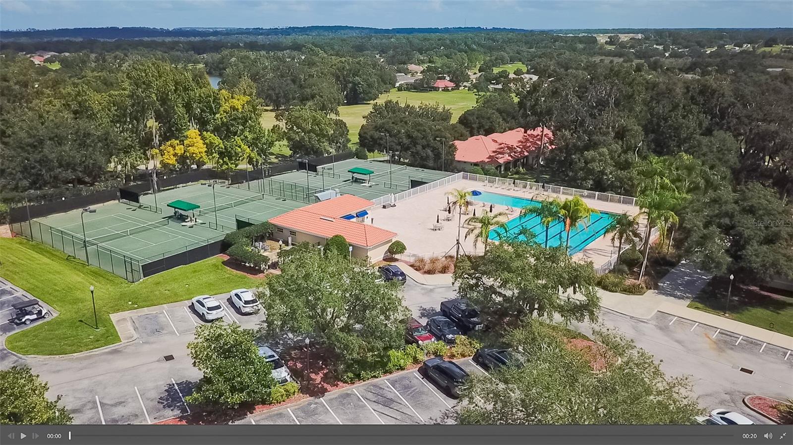 13217 THOROUGHBRED DR